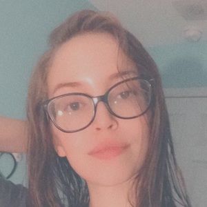 Meet your Posher, Chloe